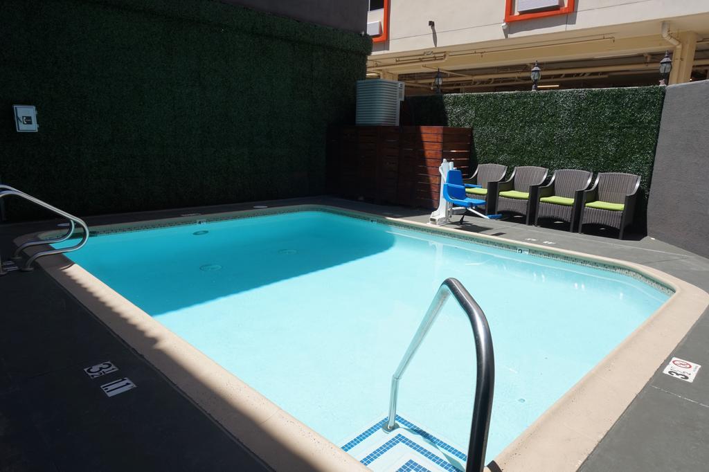 Blvd Hotel & Suites - Walking Distance To Hollywood Walk Of Fame (Adults Only) Los Angeles Exterior foto